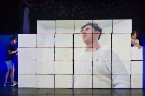 WIR?! - Theatrales Experiment