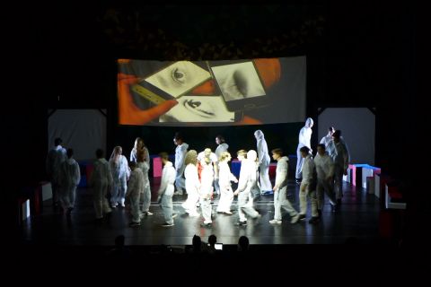 WIR?! - Theatrales Experiment