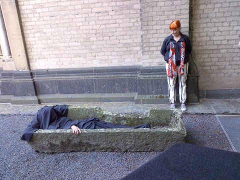 Horizontal